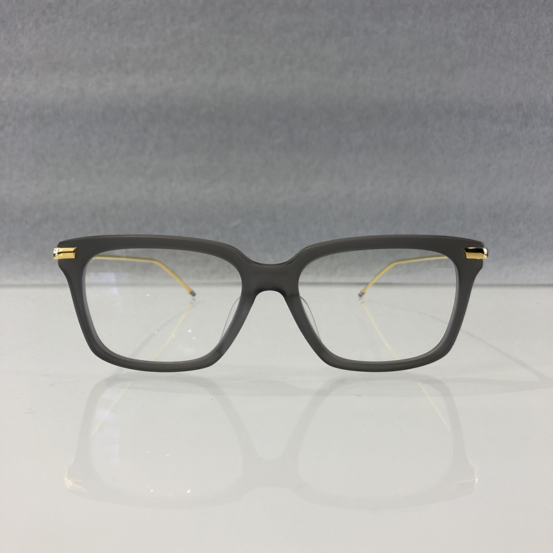 TB701 G（THOM BROWNE）