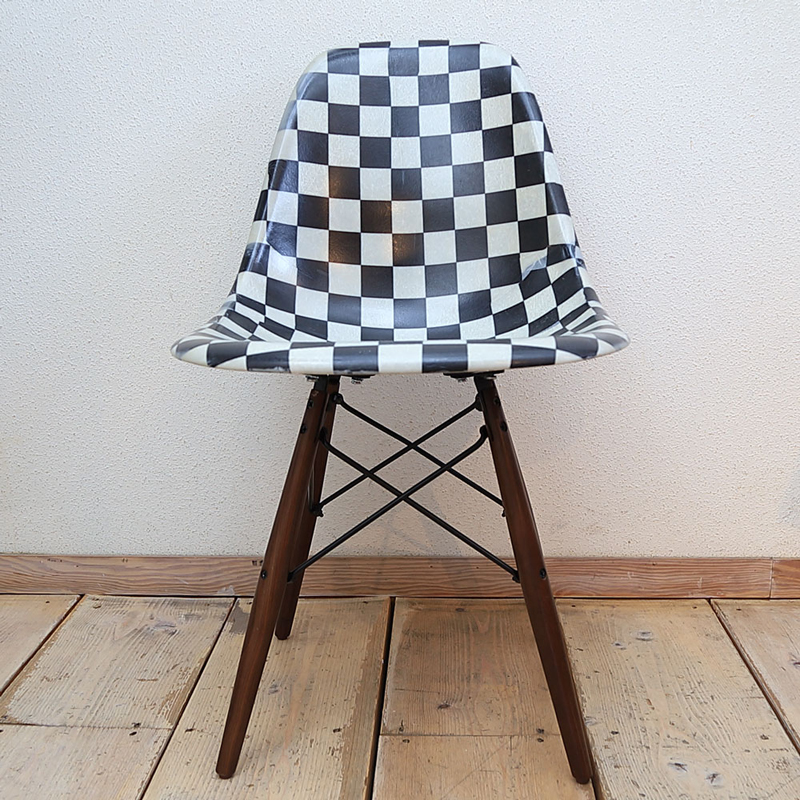 SHELL CHAIR CHECKER BOARD（VANS VAULT x MODERNICA）