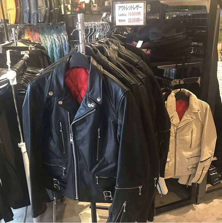 BLACK MARKET』に「Lewis Leathers」「666」のレザージャケットが多数 