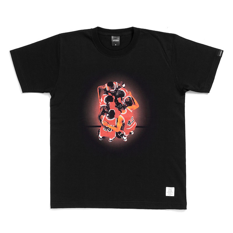 "Dynasty" T-shirt（APPLEBUM）