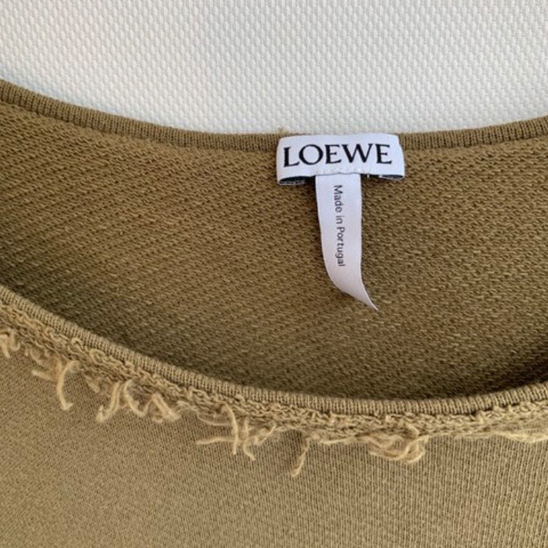 カットオフスウェット（LOEWE）